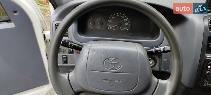 Мінівен Toyota Hiace 1997 в Одесі
