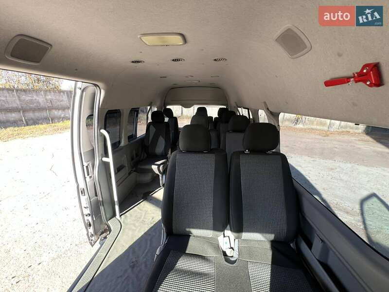 Мінівен Toyota Hiace 2008 в Коростені