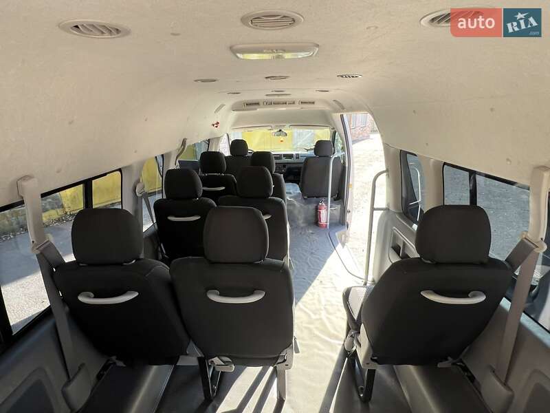 Мінівен Toyota Hiace 2008 в Коростені