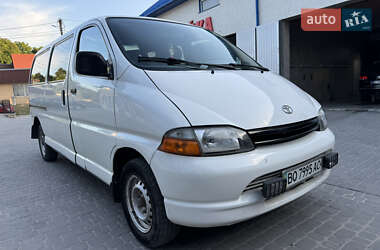 Микровэн Toyota Hiace 2008 в Кременце