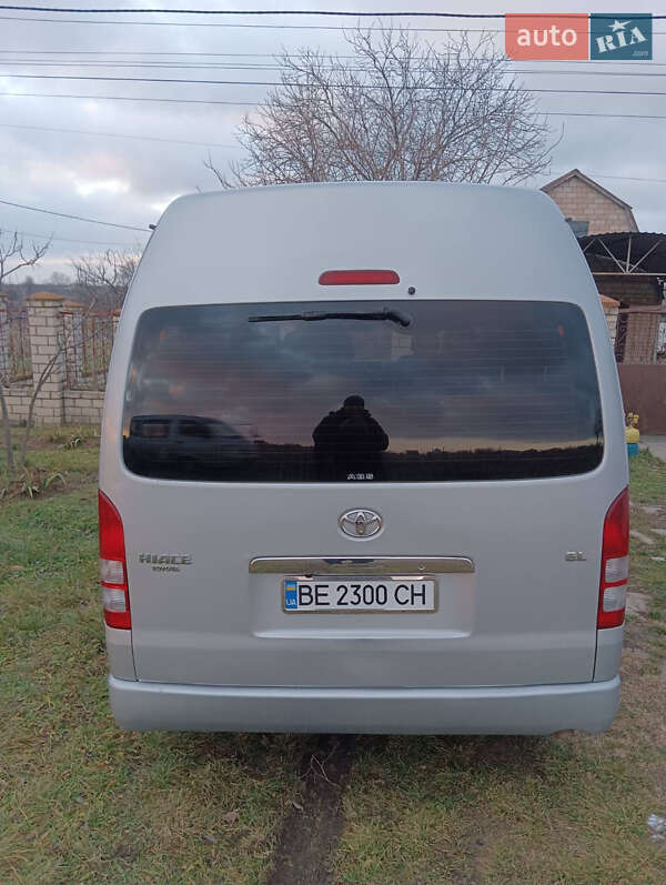 Минивэн Toyota Hiace 2008 в Николаеве