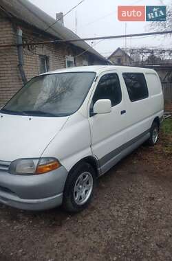 Вантажний фургон Toyota Hiace 1996 в Запоріжжі