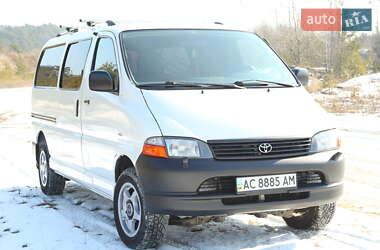 Мінівен Toyota Hiace 2005 в 