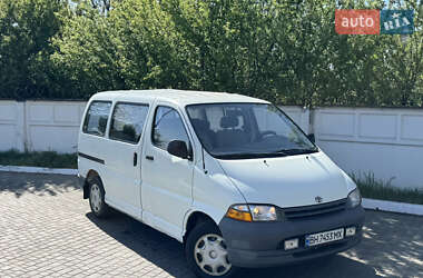 Мінівен Toyota Hiace 1996 в 