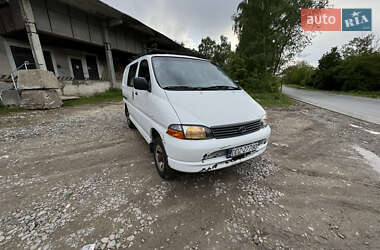Минивэн Toyota Hiace 2006 в Тернополе