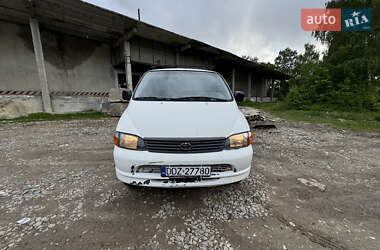 Мінівен Toyota Hiace 2006 в 
