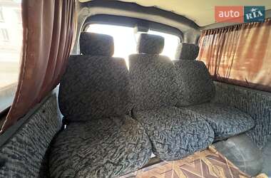 Минивэн Toyota Hiace 2000 в 