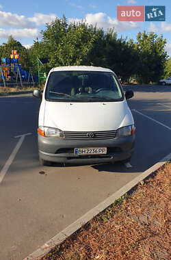 Минивэн Toyota Hiace 1998 в Одессе