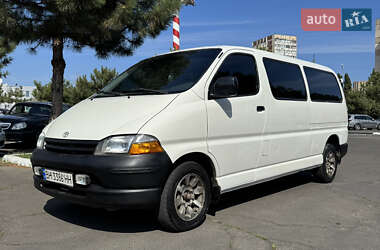 Мінівен Toyota Hiace 2000 в Одесі
