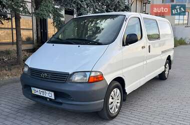 Минивэн Toyota Hiace 2005 в Одессе