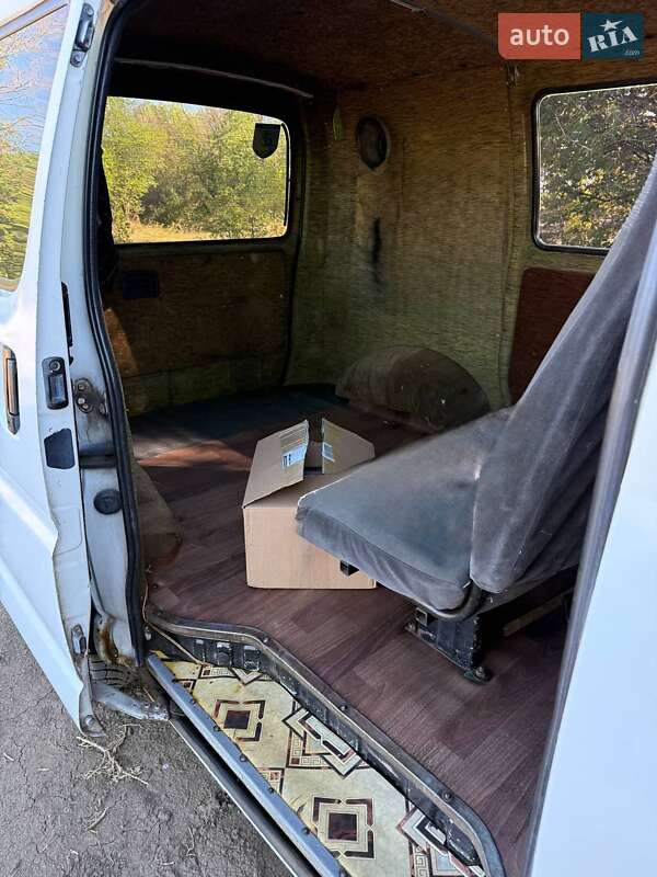 Минивэн Toyota Hiace 2000 в Одессе