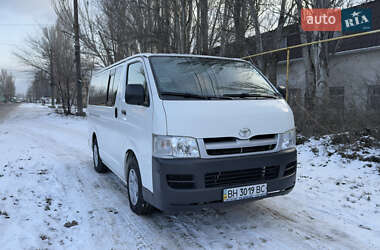 Мінівен Toyota Hiace 2006 в Одесі