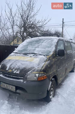 Минивэн Toyota Hiace 2001 в Киеве