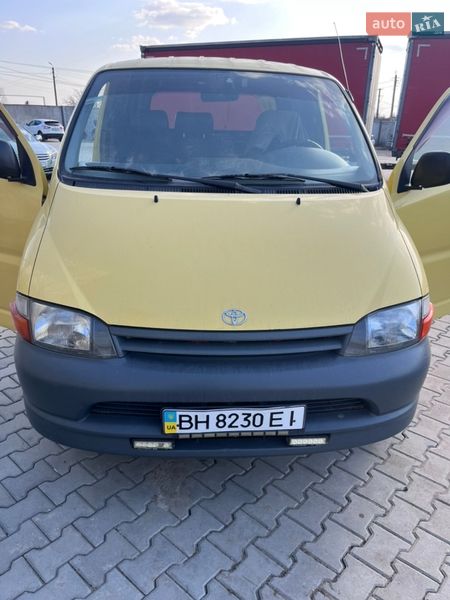 Грузовой фургон Toyota Hiace 2001 в Одессе фото Грузовой фургон Toyota Hiace 2001 в Одессе