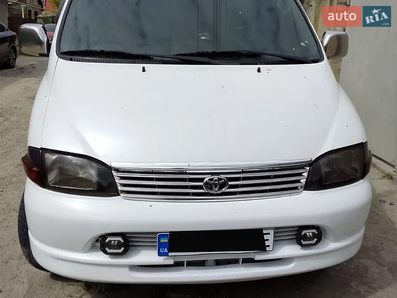 Toyota Hiace 2004
