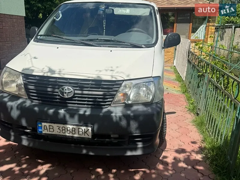 Toyota Hiace 2008