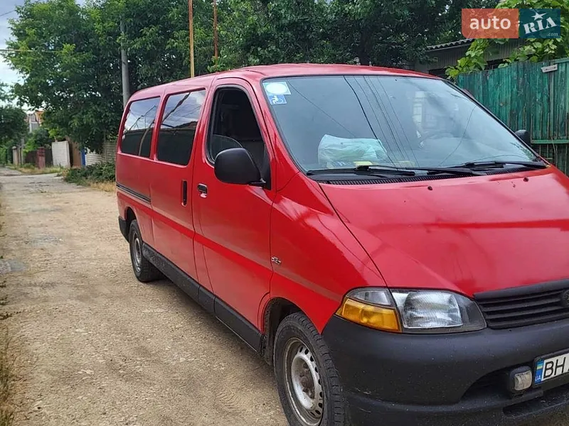 Toyota Hiace 2005
