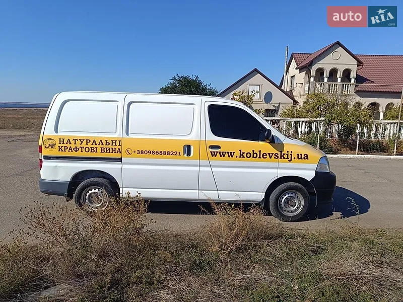 Toyota Hiace 2007