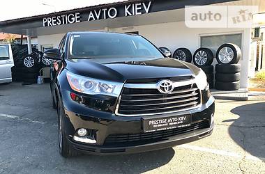 Внедорожник / Кроссовер Toyota Highlander 2015 в Киеве