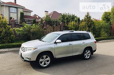 Внедорожник / Кроссовер Toyota Highlander 2011 в Ровно