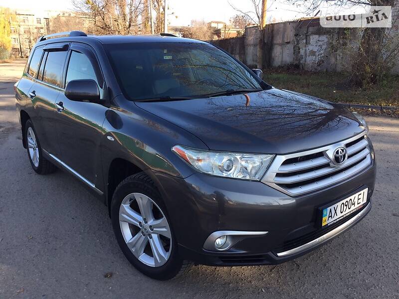 Внедорожник / Кроссовер Toyota Highlander 2011 в Харькове