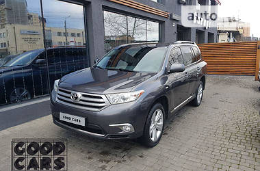 Позашляховик / Кросовер Toyota Highlander 2013 в Одесі