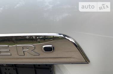 Позашляховик / Кросовер Toyota Highlander 2014 в 