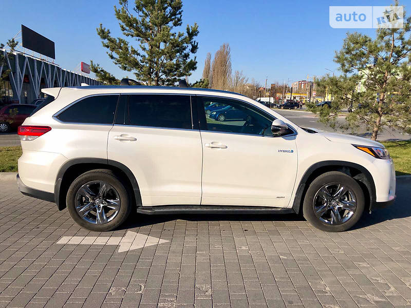 Позашляховик / Кросовер Toyota Highlander 2017 в Хмельницькому фото 4 Позашляховик / Кросовер Toyota Highlander 2017 в Хмельницькому