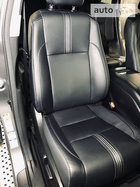 Позашляховик / Кросовер Toyota Highlander 2017 в Дніпрі фото 8 Позашляховик / Кросовер Toyota Highlander 2017 в Дніпрі