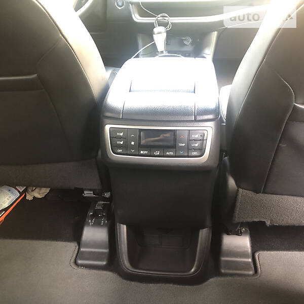 Позашляховик / Кросовер Toyota Highlander 2014 в Києві фото 10 Позашляховик / Кросовер Toyota Highlander 2014 в Києві