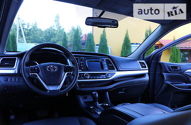 Внедорожник / Кроссовер Toyota Highlander 2014 в Трускавце