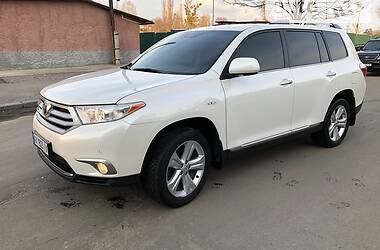 Внедорожник / Кроссовер Toyota Highlander 2011 в Киеве