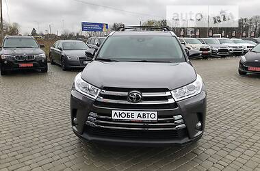 Внедорожник / Кроссовер Toyota Highlander 2017 в Львове