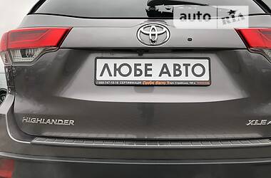 Внедорожник / Кроссовер Toyota Highlander 2017 в Львове