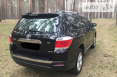 Внедорожник / Кроссовер Toyota Highlander 2012 в Чернигове