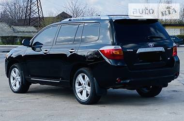 Внедорожник / Кроссовер Toyota Highlander 2009 в Каменском