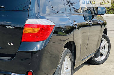 Внедорожник / Кроссовер Toyota Highlander 2009 в Каменском