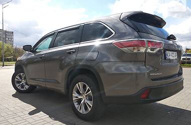 Универсал Toyota Highlander 2014 в Киеве