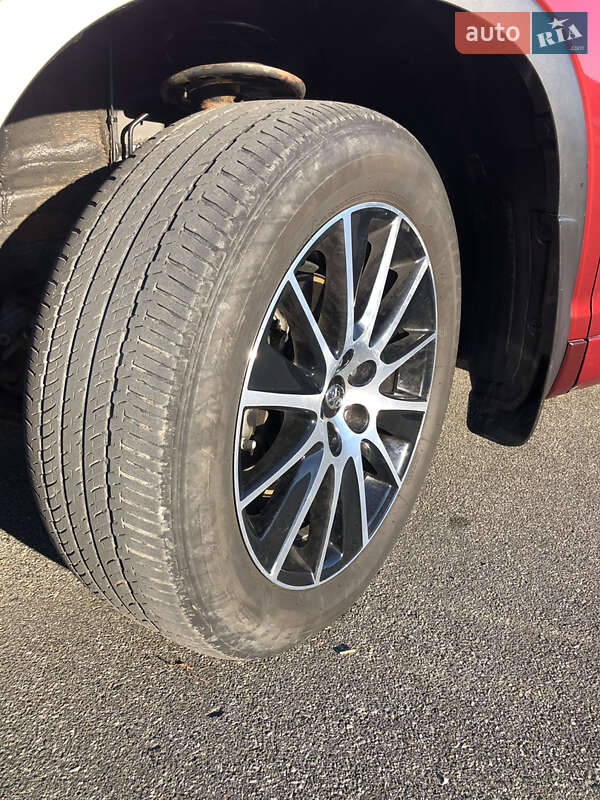 Внедорожник / Кроссовер Toyota Highlander 2017 в Бориславе