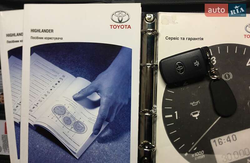 Позашляховик / Кросовер Toyota Highlander 2014 в Харкові