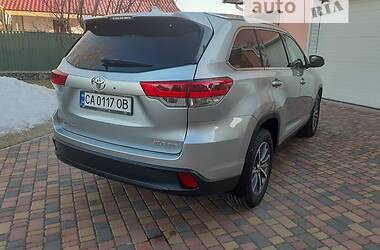 Внедорожник / Кроссовер Toyota Highlander 2018 в Умани