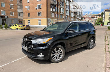 Внедорожник / Кроссовер Toyota Highlander 2015 в Коростене