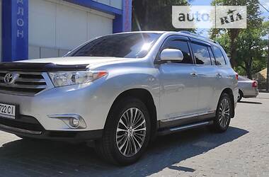 Внедорожник / Кроссовер Toyota Highlander 2011 в Могилев-Подольске