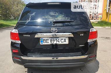 Внедорожник / Кроссовер Toyota Highlander 2011 в Николаеве