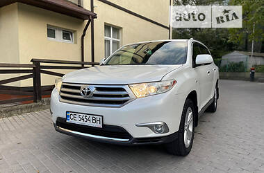 Позашляховик / Кросовер Toyota Highlander 2012 в Чернівцях