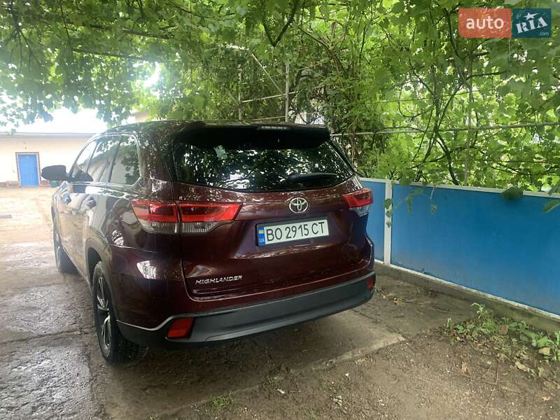 Позашляховик / Кросовер Toyota Highlander 2018 в Тернополі