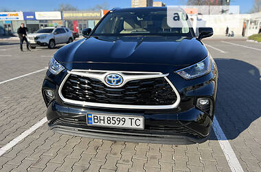 Позашляховик / Кросовер Toyota Highlander 2020 в Одесі