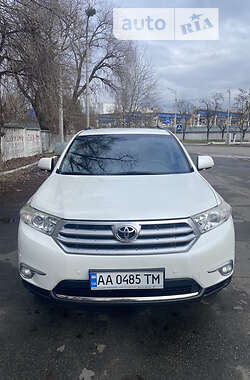Внедорожник / Кроссовер Toyota Highlander 2013 в Киеве