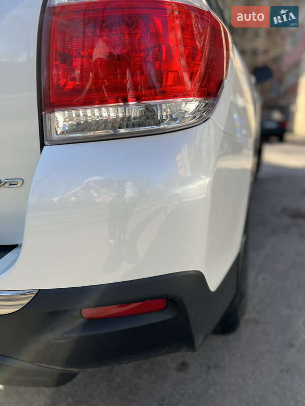 Внедорожник / Кроссовер Toyota Highlander 2013 в Днепре