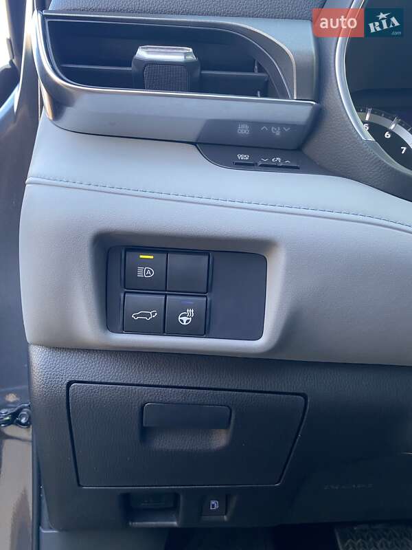 Внедорожник / Кроссовер Toyota Highlander 2020 в Кропивницком